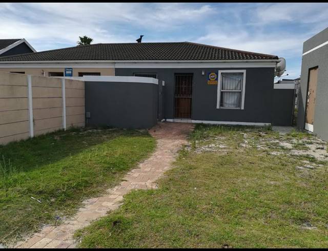 3 BEDROOM HOUSE FOR SALE IN SUMMER GREENS